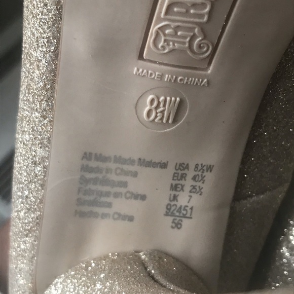 Brash Women’s Gold Glitter Platform Heels - Picture 6 of 7